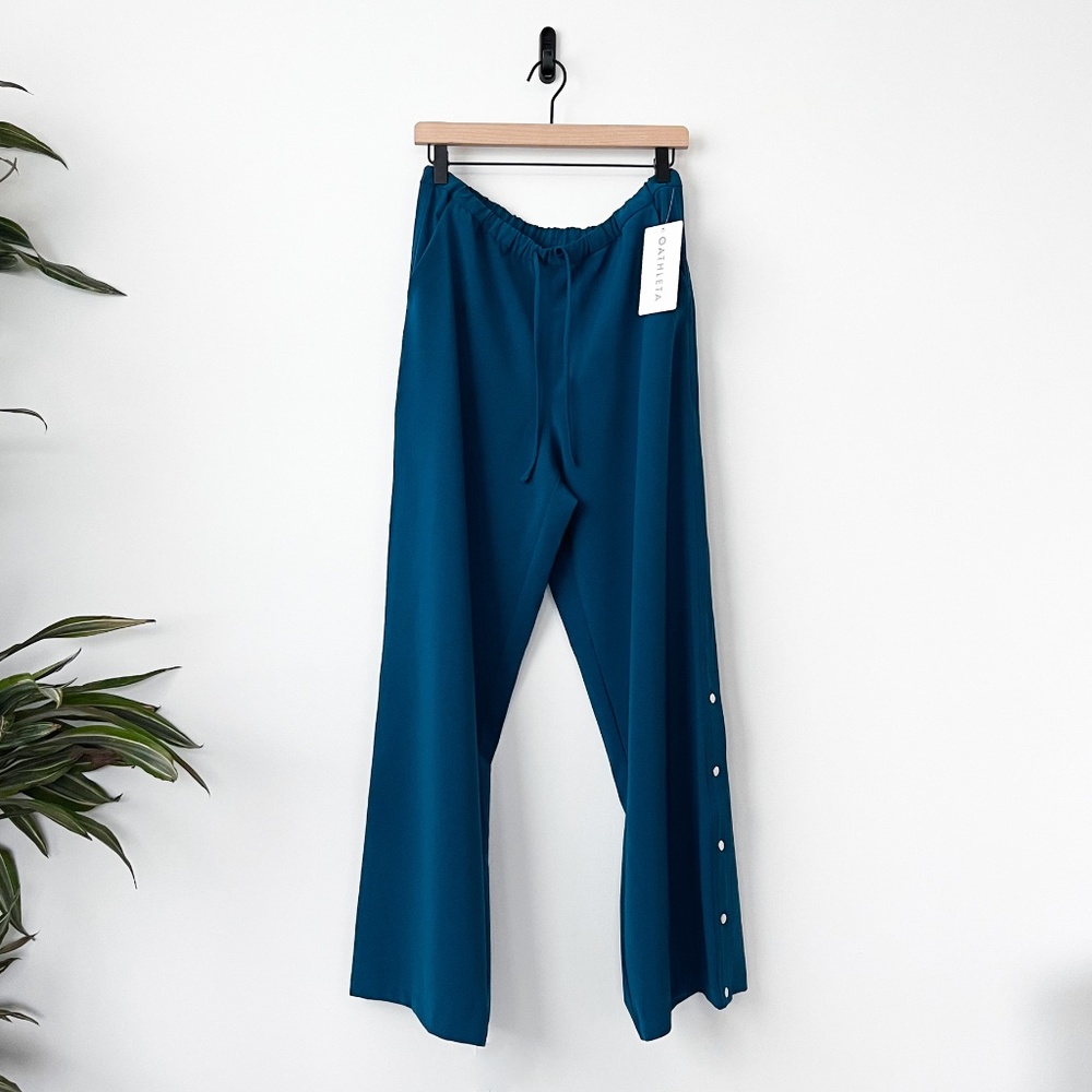 Amazing Athleta Baggy Lightweight Wide Leg Snap Track Unisex Pants